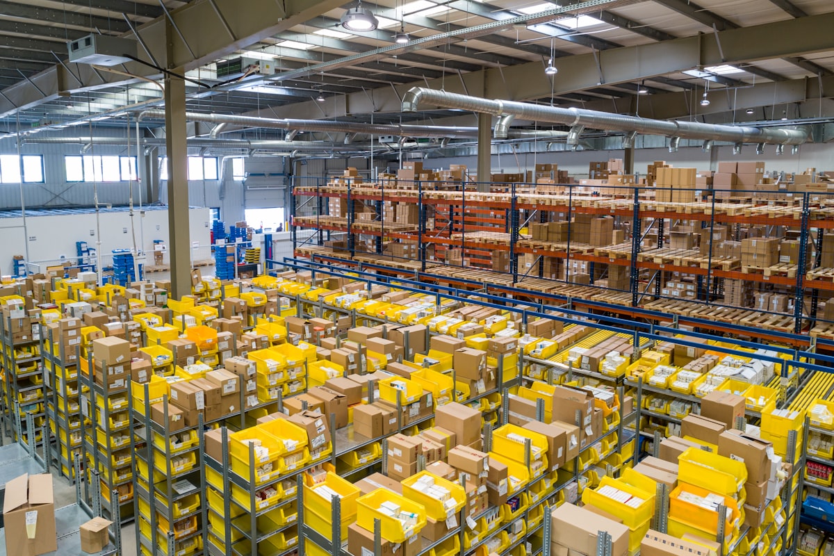 Guia Aduaneiro 2026: Como Comprar Online no AliExpress, Amazon e Lojas Internacionais sem Pagar Alfândega