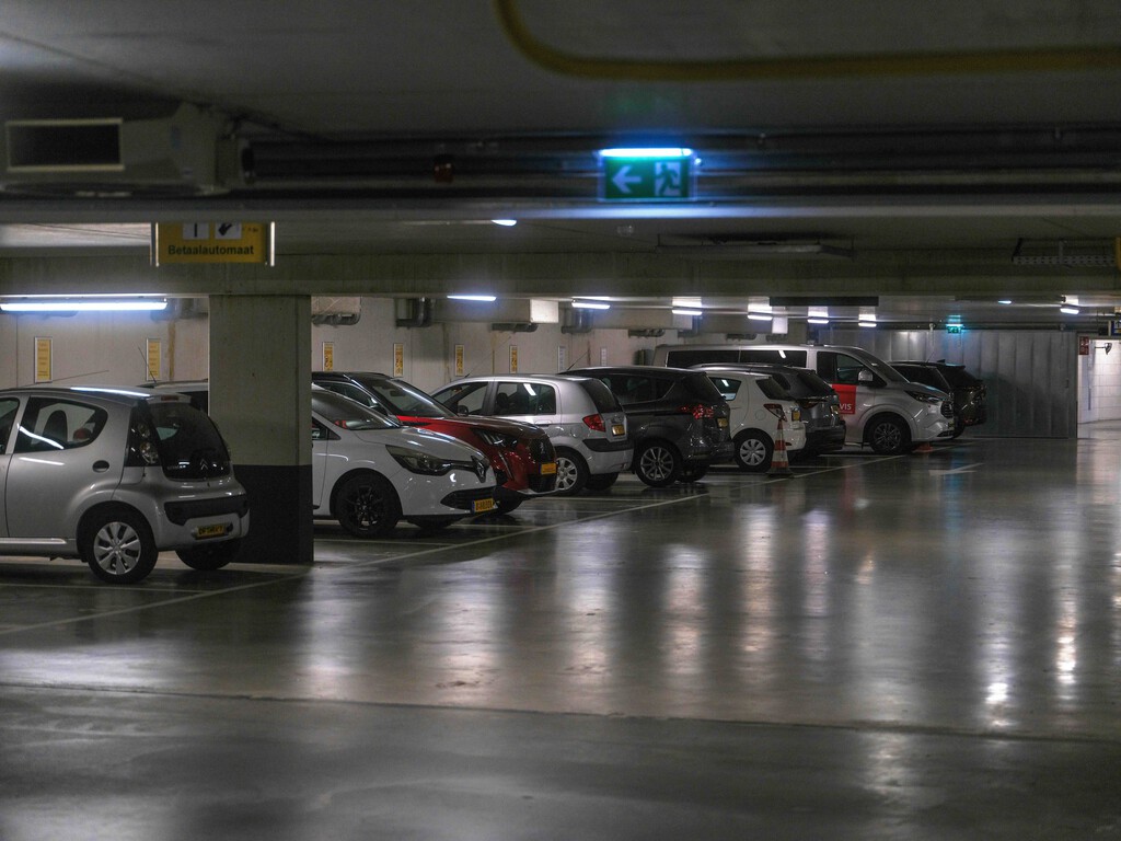 Vizinhança em conflito: a rede que cobriu a vaga de garagem e o que a Justiça decidiu